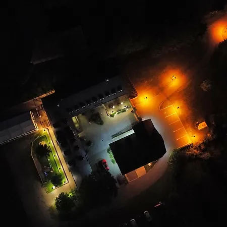 Centrum Slezska Harta Guest house